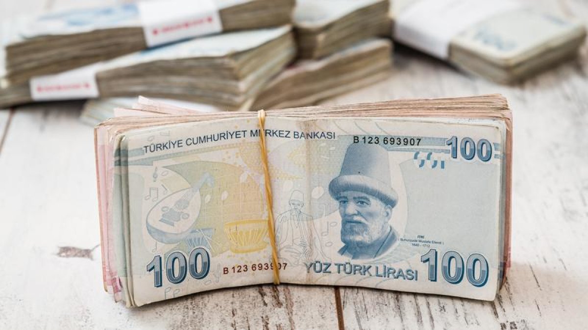 Başkanlık ısrarı ekonomiyi sarsıyor!