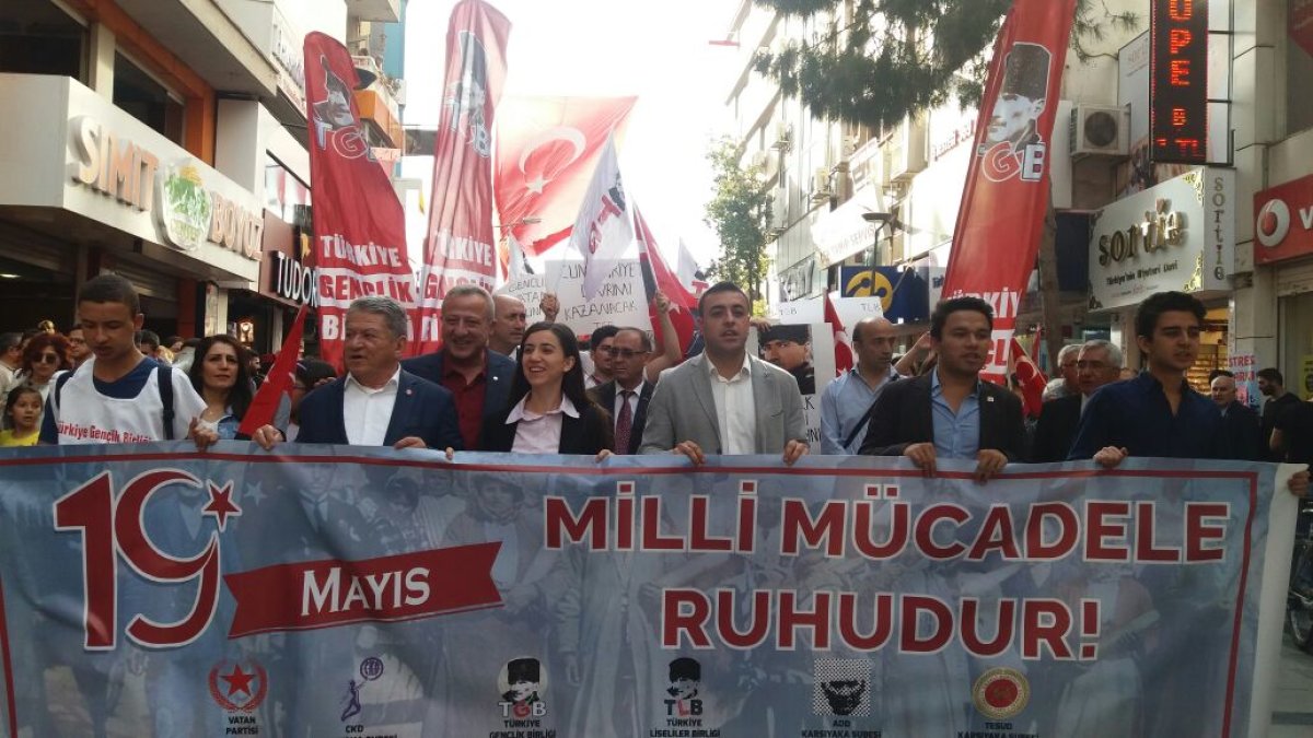 İzmir 19 Mayıs'ta milli mücadele ruhuyla meydana indi!