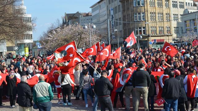 Hannoverli vatanseverlerin mücadelesi sonuç veriyor!