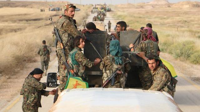 "PYD Deyr ez Zor’da etnik temizlik yapıyor"