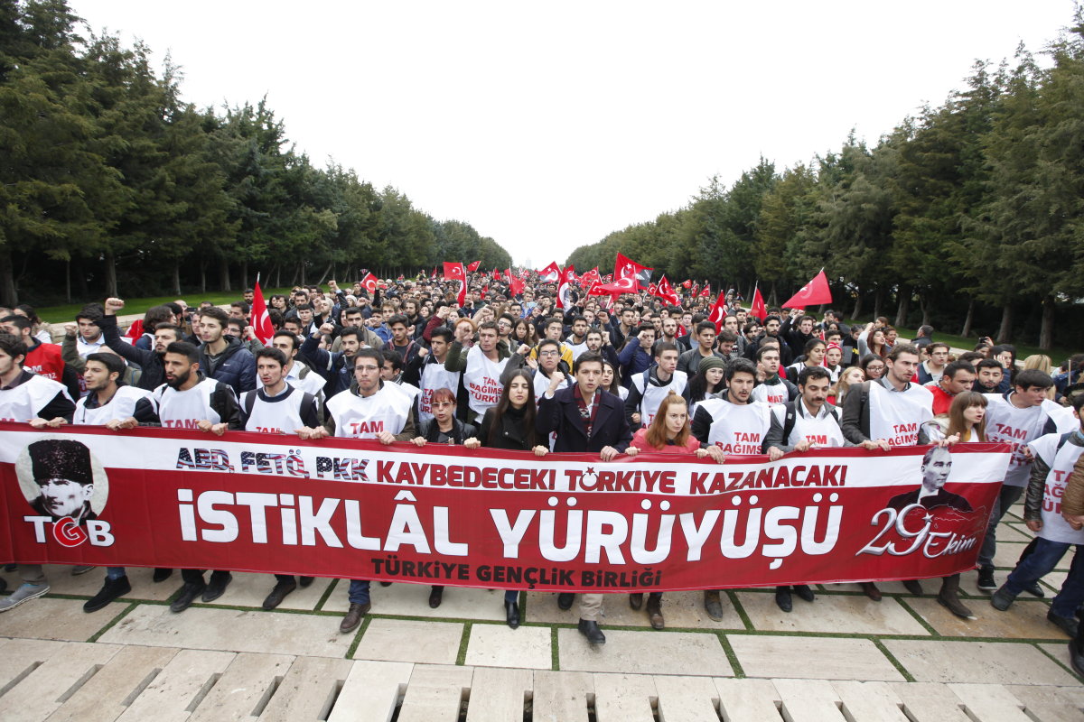İstiklal Yolu'nun yılmaz bekçileri