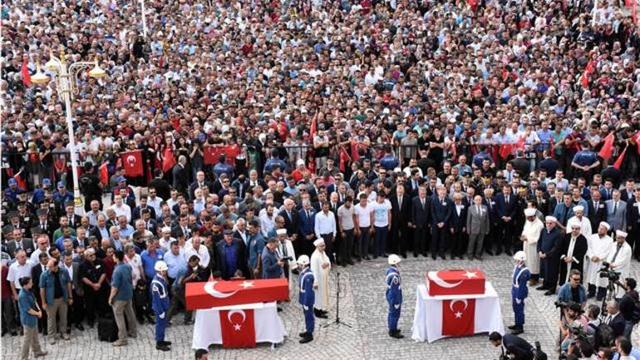 "Onlar bir öldürür, biz bin diriliriz"