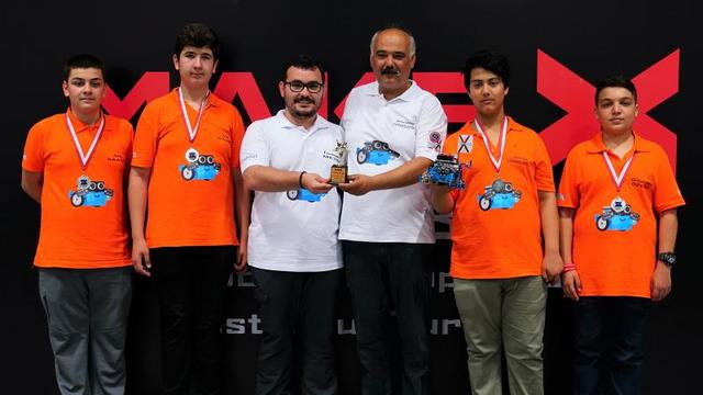 Adanalı Genç Kodlayıcılar Çin'de Zirve İçin Yarışacak