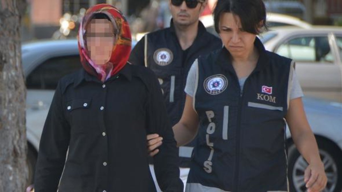 FETÖ'nün Kadın Mahrem İmamlarına Operasyon