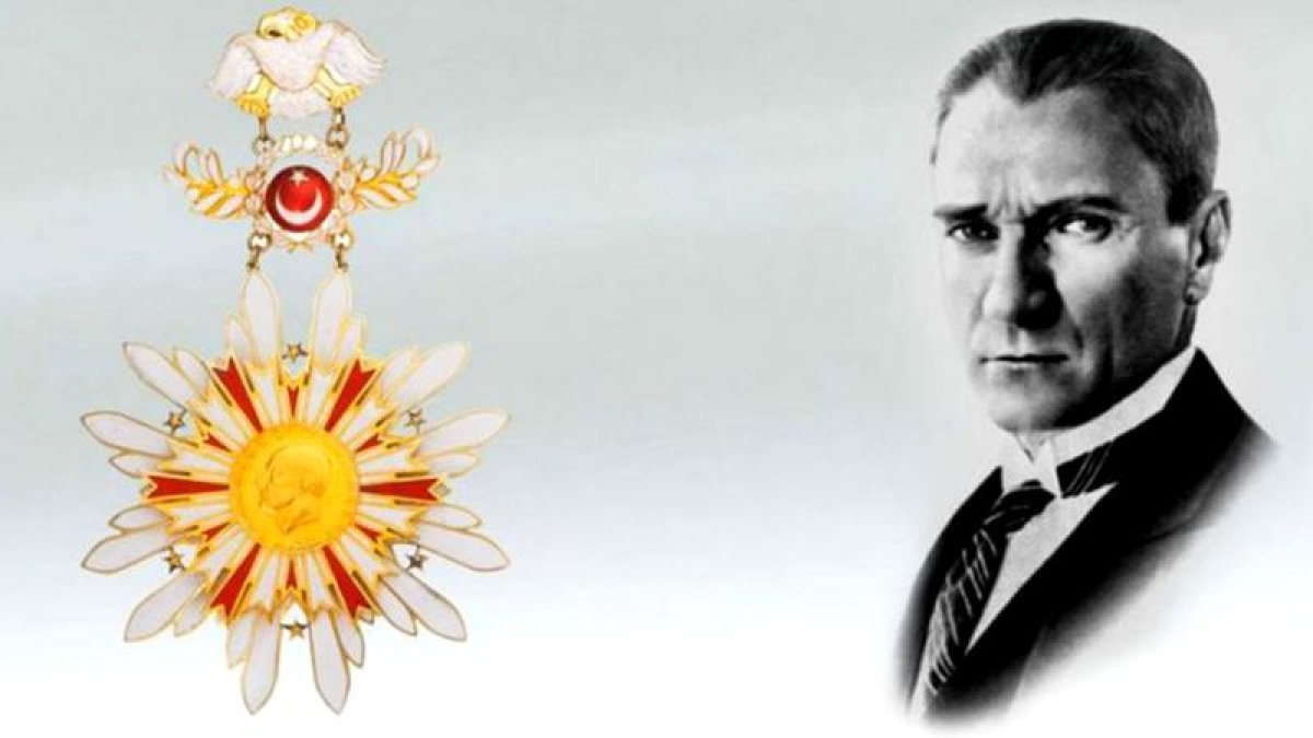 Danıştay'dan Karar: Atatürk Kaldırılamaz!