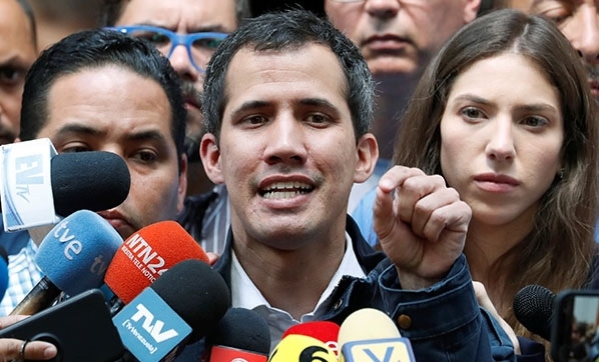 Darbeci Guaido'dan Venezuela'da Yabancı Askeri Müdahaleye Yeşil Işık
