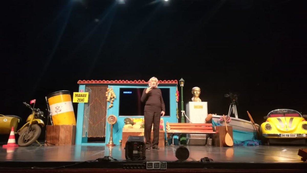 Müjdat Gezen TGB İçin Sahneye Çıktı