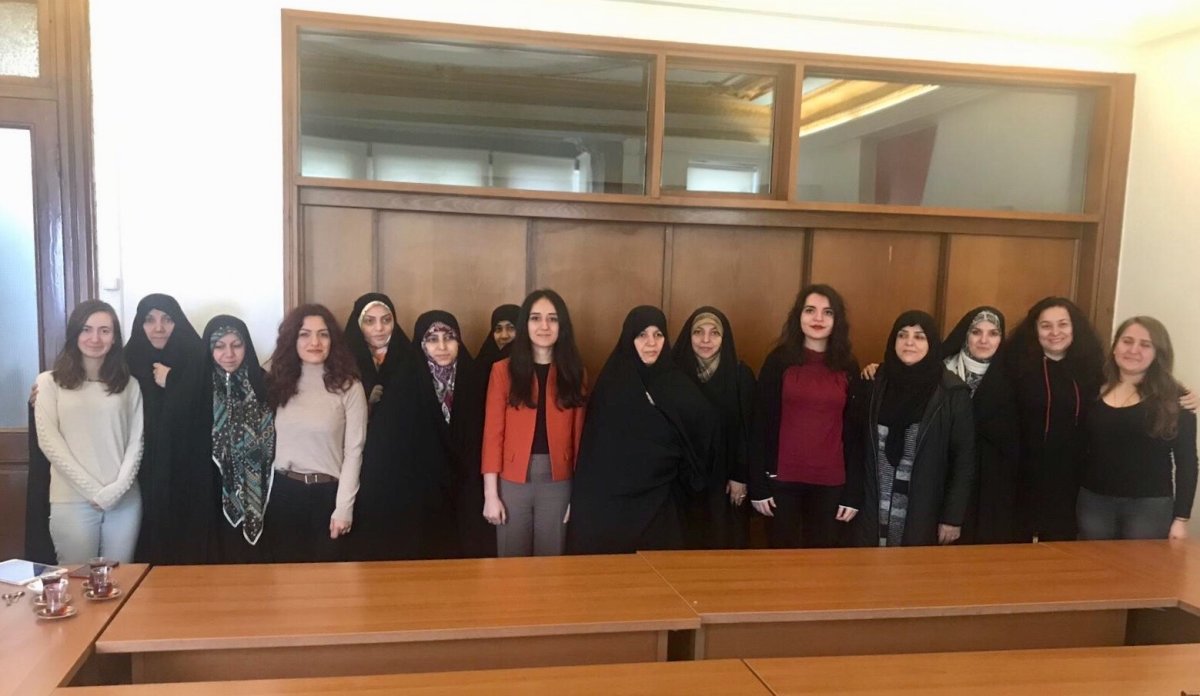 Batı Asya'nın Kurtuluşu İçin Kadınlar En Önde!