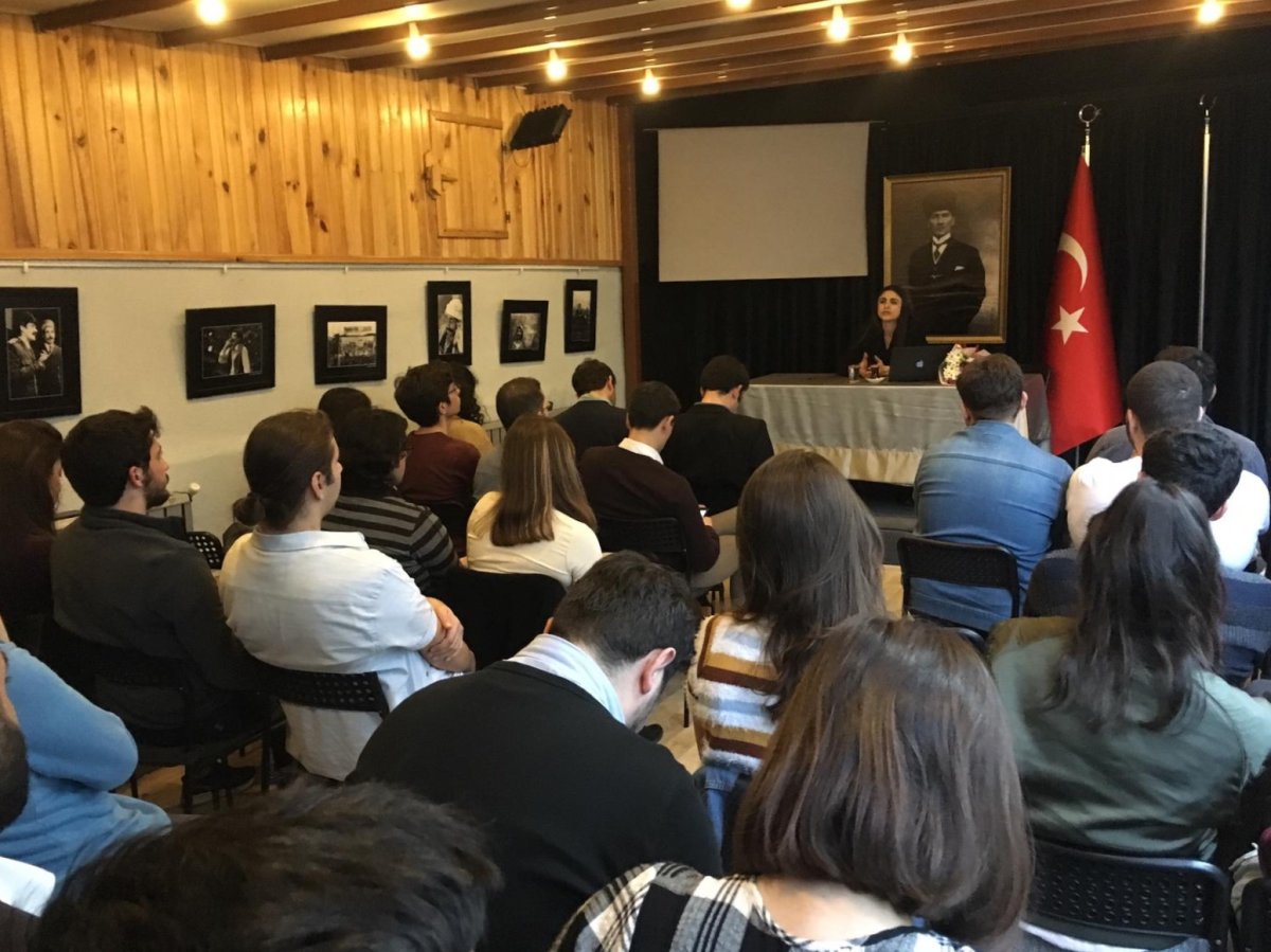 8 Mart Kararlılığımız: Vatan, Emek, Eşitlik İçin Görev Başına!