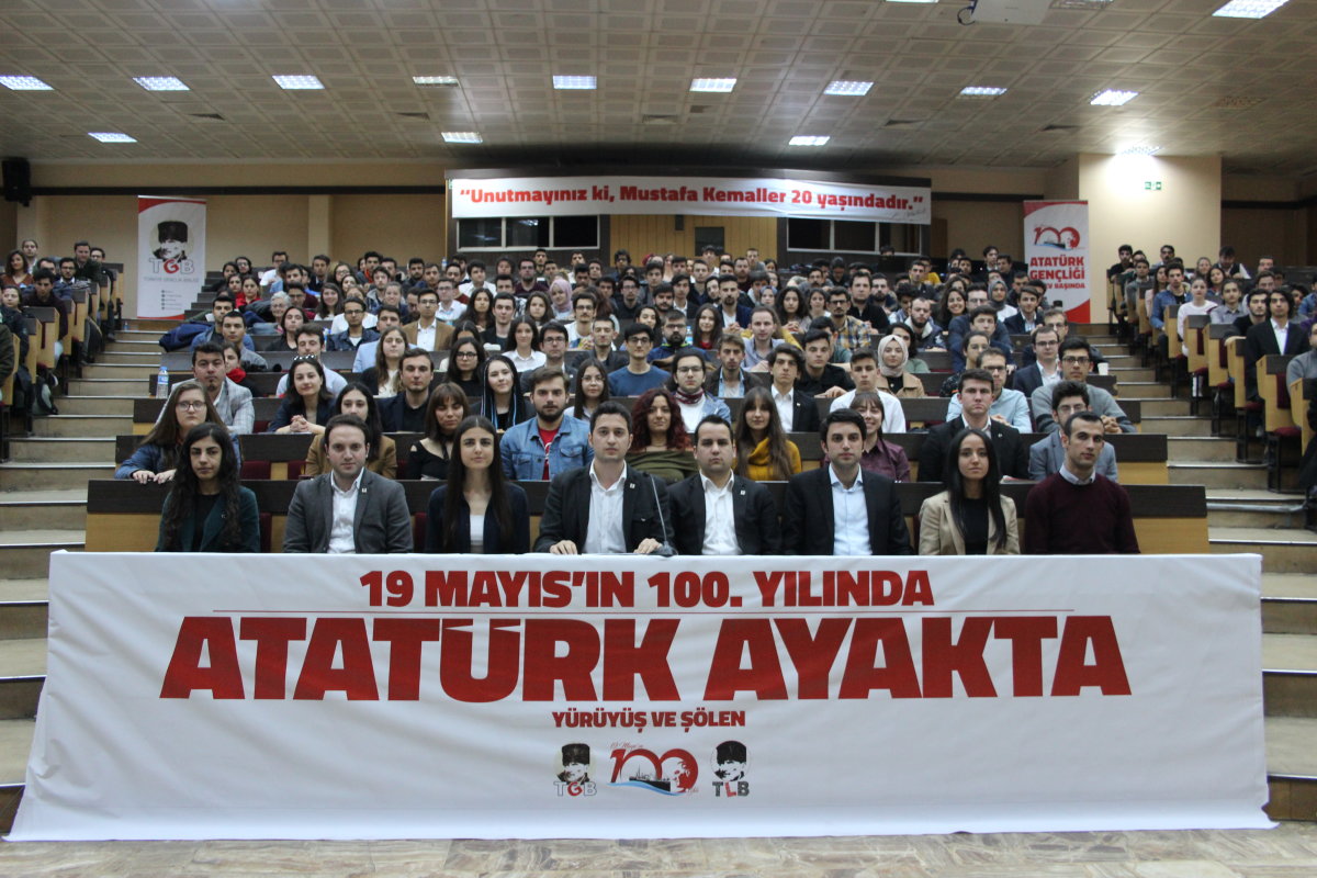 100. Yılında 100 Bin Genç İstanbul'da!