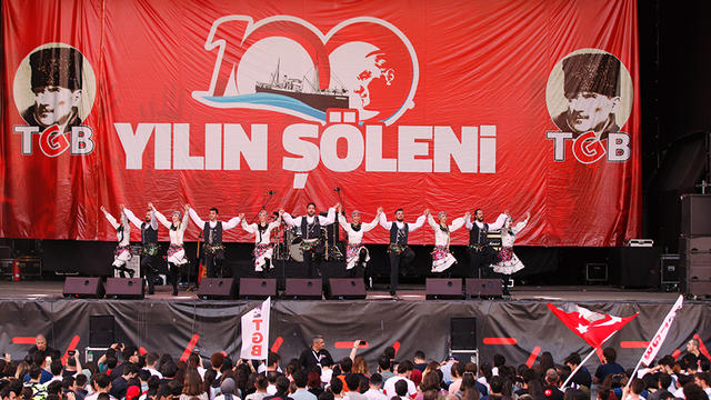 Atatürk Gençliği 100 Yılın Şöleni'nde Umudu Büyüttü