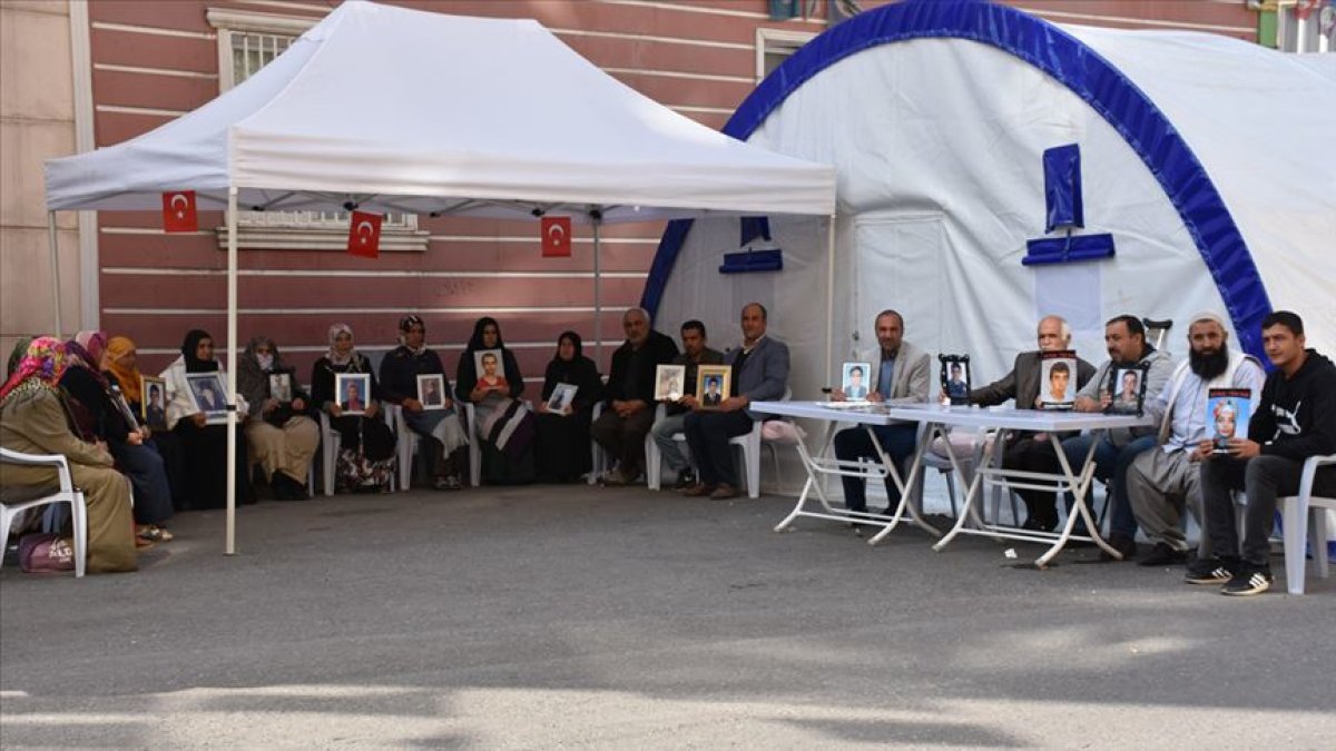 "Evlatlarımız İçin 60 Yıl Daha Bekleriz!"