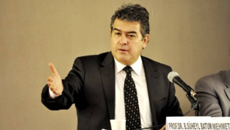 İlk imza Süheyl Batum'dan