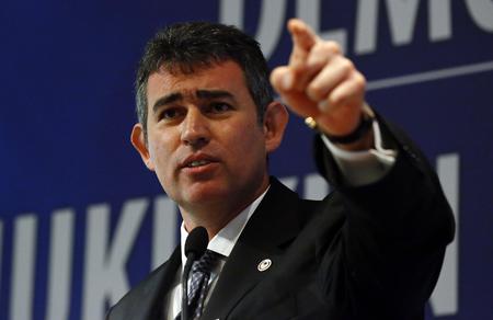 "Özgür seçim hakkını çiğnediler"