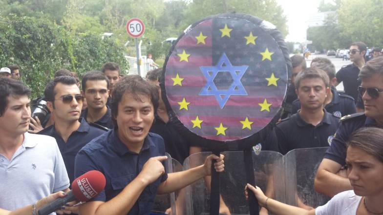 'Karamsarlık değil, örgütlü mücadele var"