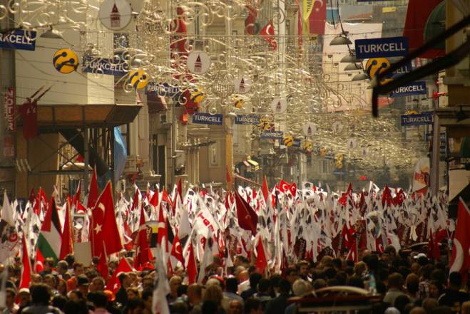 19 Mayıs'ı kutlamak terör suçuymuş