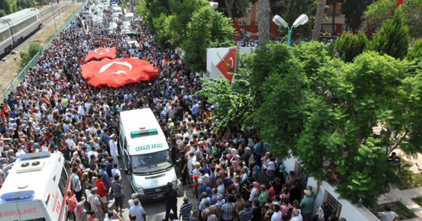 Şehidi binler uğurladı