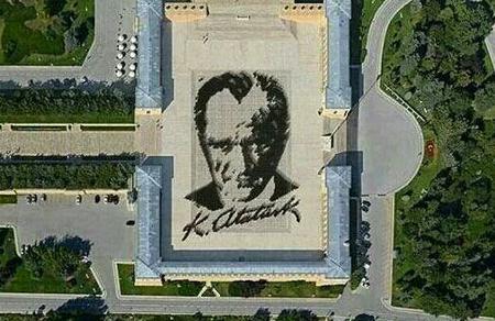 Atatürk portresi tarihe geçti