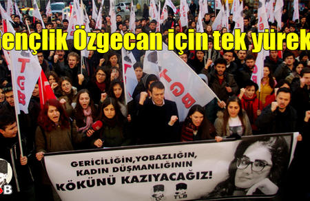 Gençlik Özgecan için tek yürek!