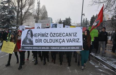TGB-TLB Bilecik Özgecan Aslan için yürüdü
