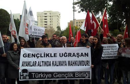 TGB Adana: 'Diktat&ouml;rden hesabı gen&ccedil;lik soracak'