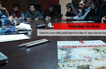 Türkiye’nin en uzun soluklu gençlik dergisi Kırmızı Beyaz 42. sayısını çıkarmaya hazırlanıyor.