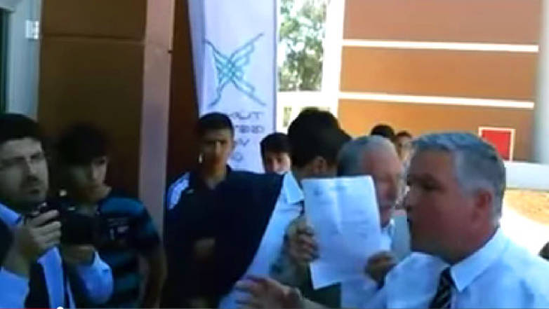 Adana'da yandaş panel protestosu