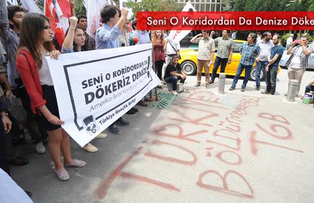 Seni O Koridordan Da Denize Dökeriz!