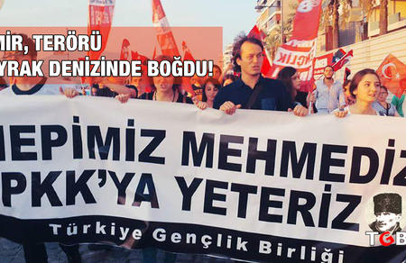 İzmir, Terörü Bayrak Denizinde Boğdu!
