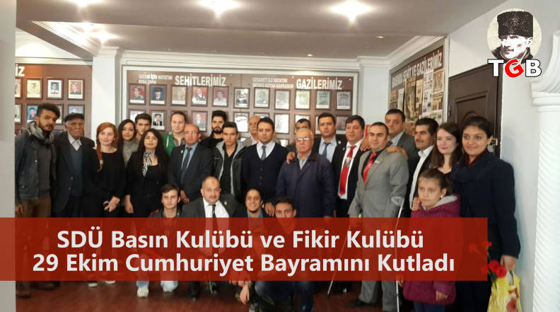 SDÜ Basın Kulübü ve Fikir Kulübü 29 Ekim Cumhuriyet Bayramını Kutladı
