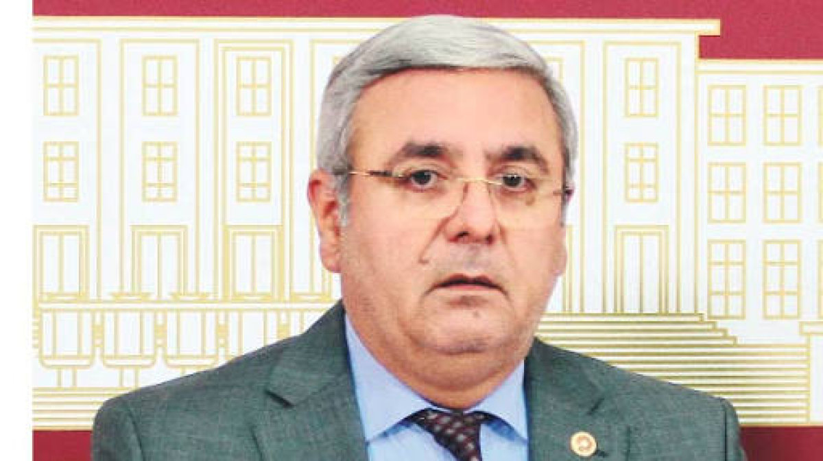 İn&ouml;n&uuml;'ye Faşist Diyen Mehmet Metiner'e İki &Ccedil;ift S&ouml;z!