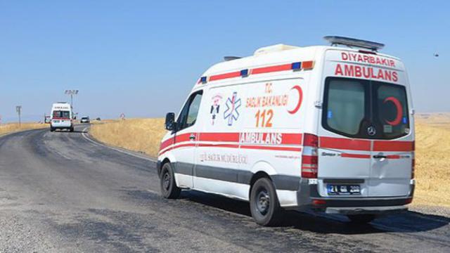 Yaralıları Almaya Giden Ambulanslara PKK Engeli