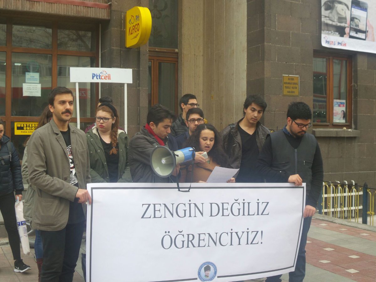 "Zengin Değiliz Öğrenciyiz!"