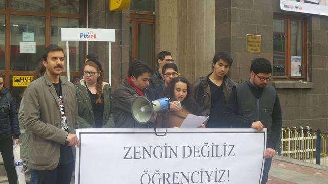 "Zengin Değiliz Öğrenciyiz!"