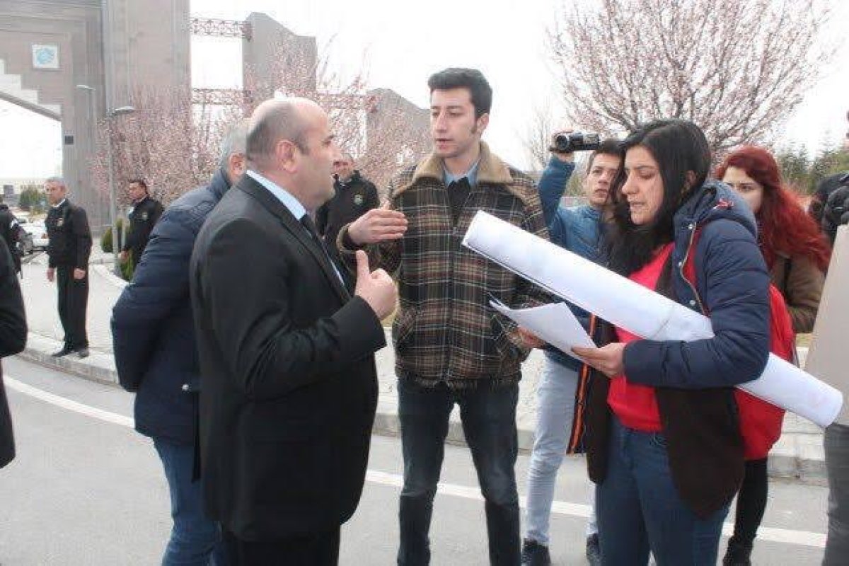 Niğde Üniversitesi'nde Teröre Karşı Yapılacak Açıklamaya Engel!