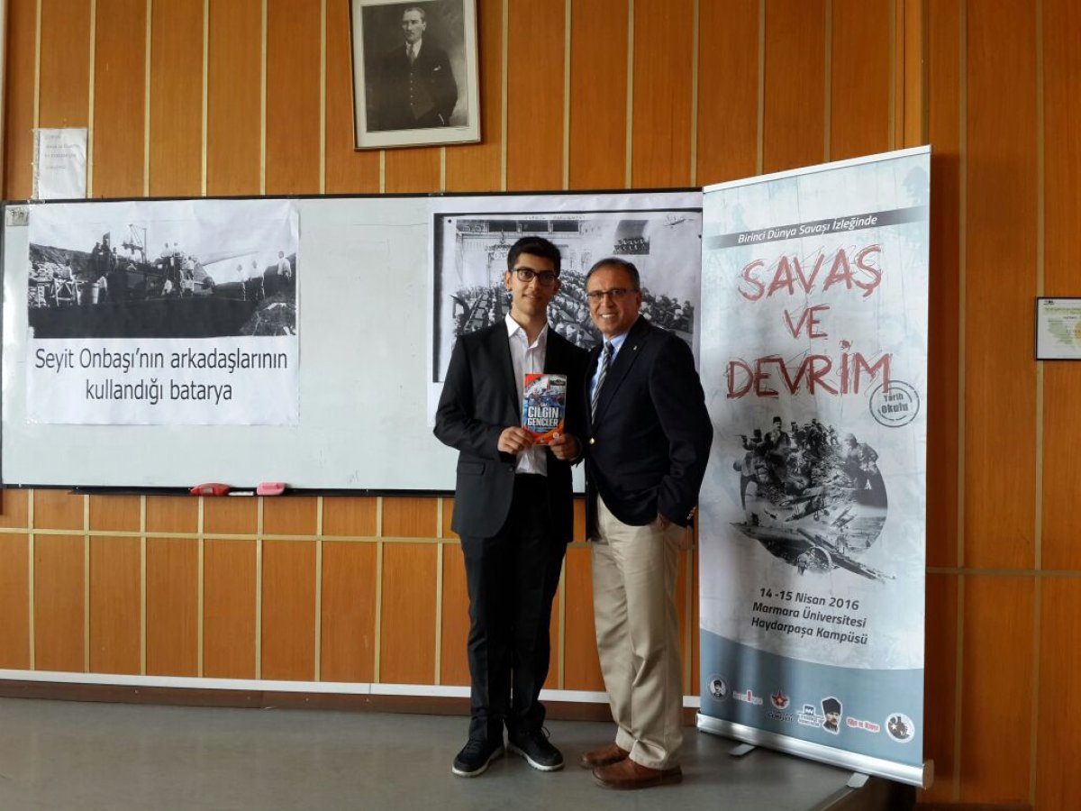 Marmara Üniversitesi Tarih Okulu'nda "Şu Çılgın Gençler"