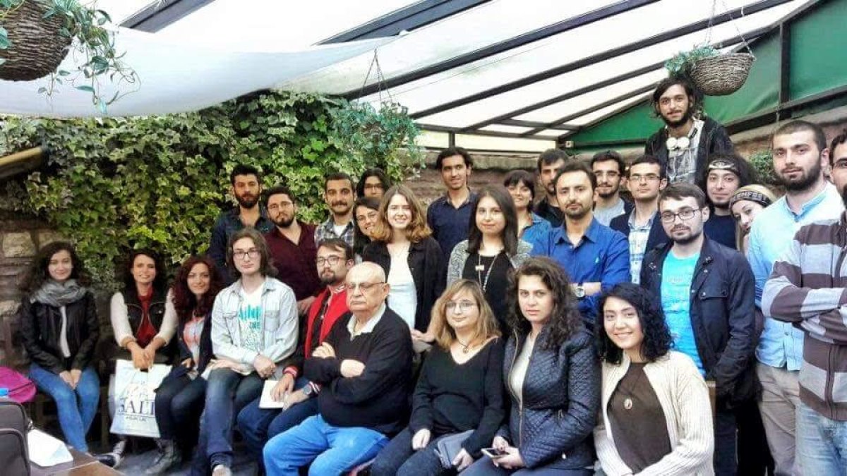 Mavi Çınar Edebiyat Topluluğu Afşar Timuçin ile Etkinlik Gerçekleştirdi