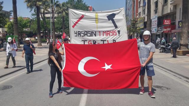 TGB Denizli: "İş&ccedil;i gen&ccedil;lik el ele tam bağımsız T&uuml;rkiye"