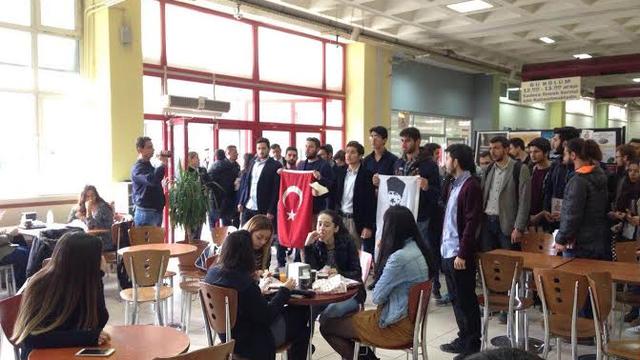 Muğla Üniversitesi Öğrencileri:" Üniversitelerde ve Mecliste PKK İstemiyoruz!