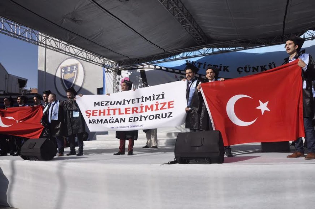 Ankara Üniversitesi Öğrencileri, Mezuniyetlerini Mehmetçiğe Armağan Etti