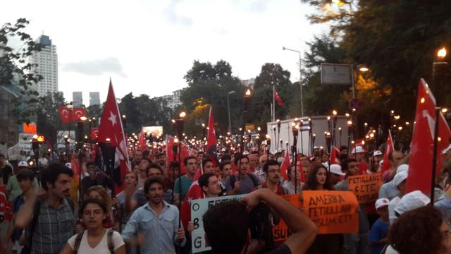 Darbeye Karşı Ortak Yürüyüş