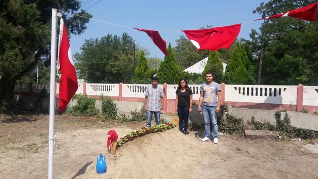 TGB Sakarya Şehit Polis Serdar Gökbayrak'ın Ailesine Taziye Ziyaretinde Bulundu.