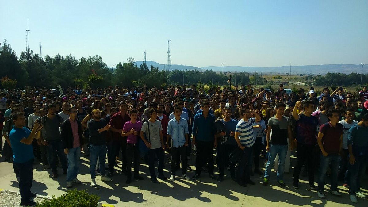 Balıkesir Üniversitesi Öğrencileri Ayakta!