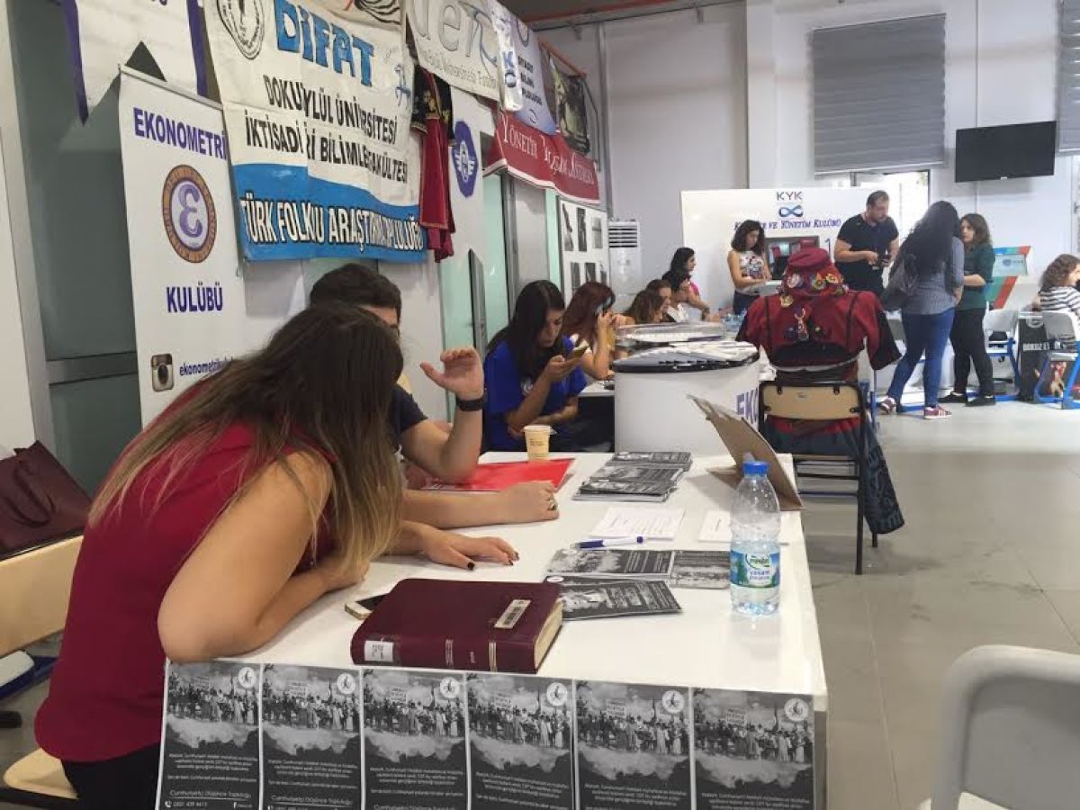 Dokuz Eylül Üniversitesi'nde Topluluk Tanıtım Günleri Devam Ediyor