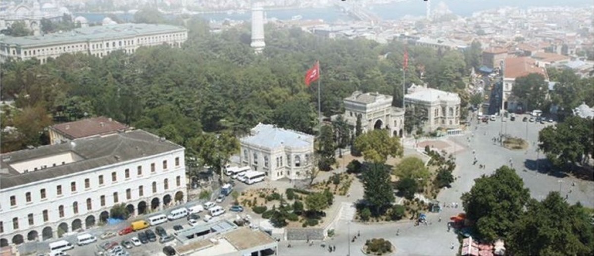 İstanbul Üniversitesi'nde Gerici Kampanya!