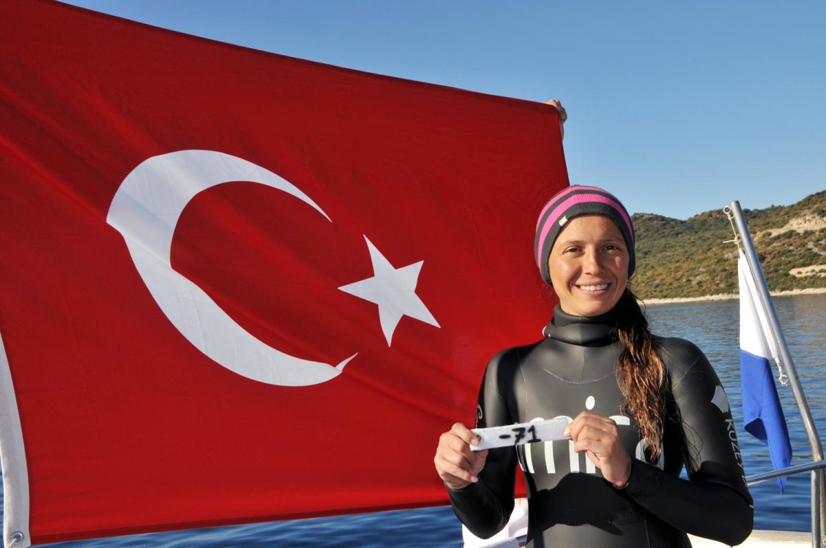Derya Can, 29 Ekim'de Şehitler İçin Rekor Deneyecek
