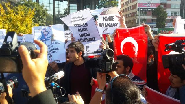 PKK/PYD'ye Silah Veren ABD Bakanı Türkiye'de Rahat Gezemez!
