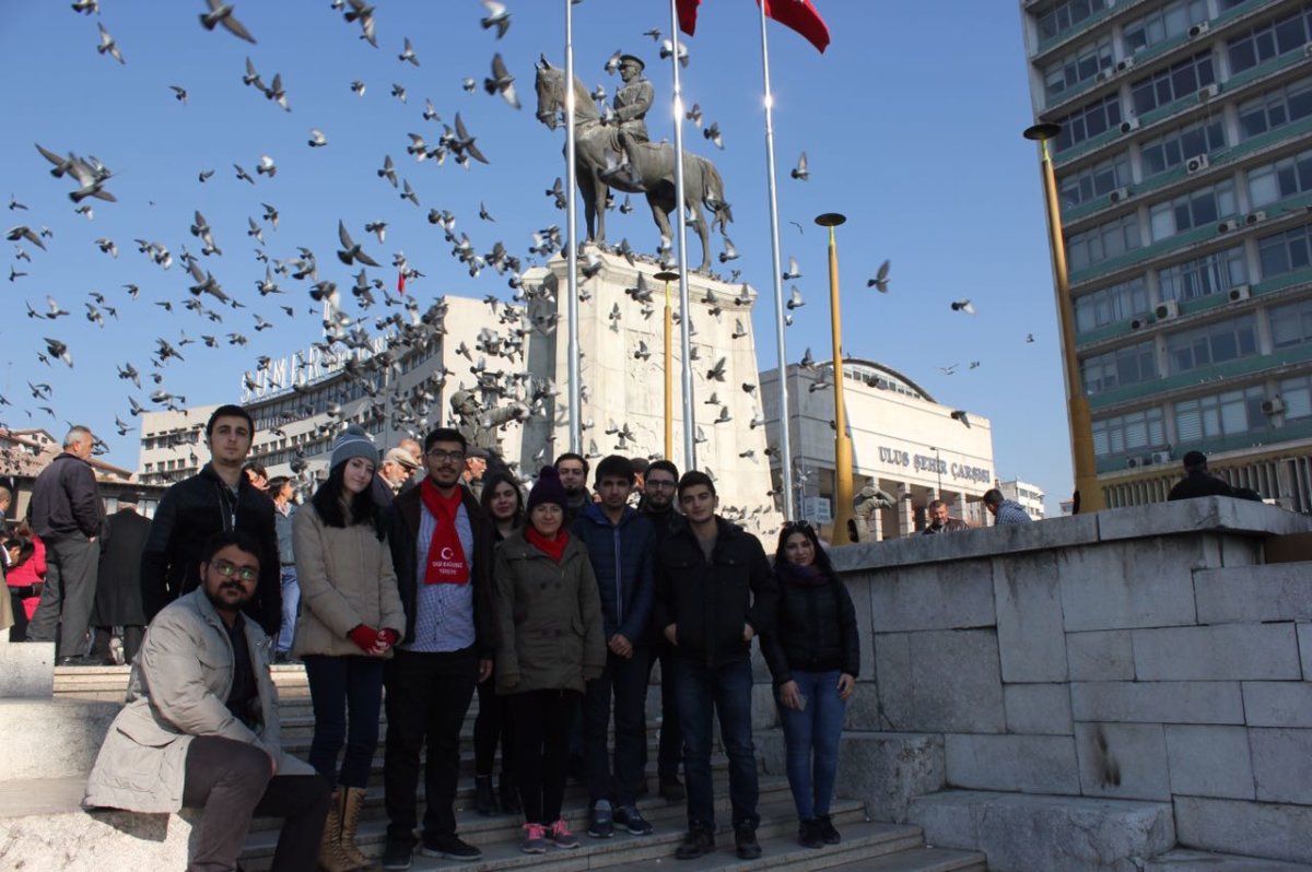 İstanbul Tıp Fakültesi ADK Ata'mızı Ziyaret Etti