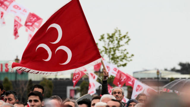 MHP'de başkanlık istifası