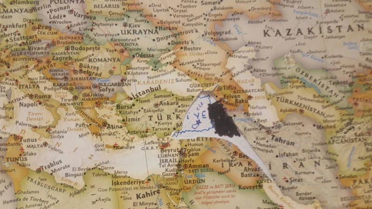 Siyasal'da Türkiye haritasına çirkin saldırı